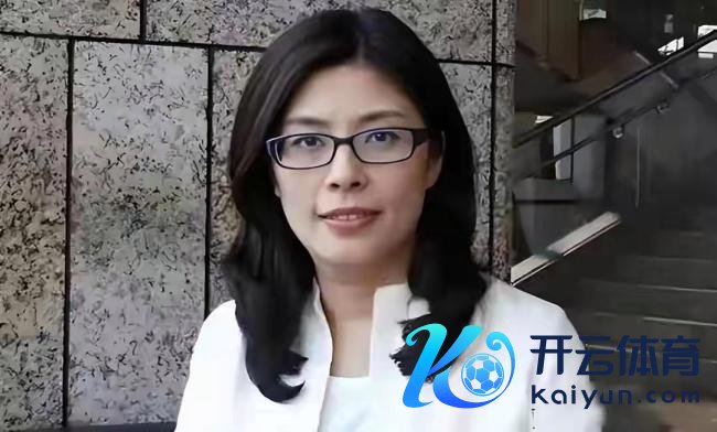 郑丽文现身国民党中央党部谢票